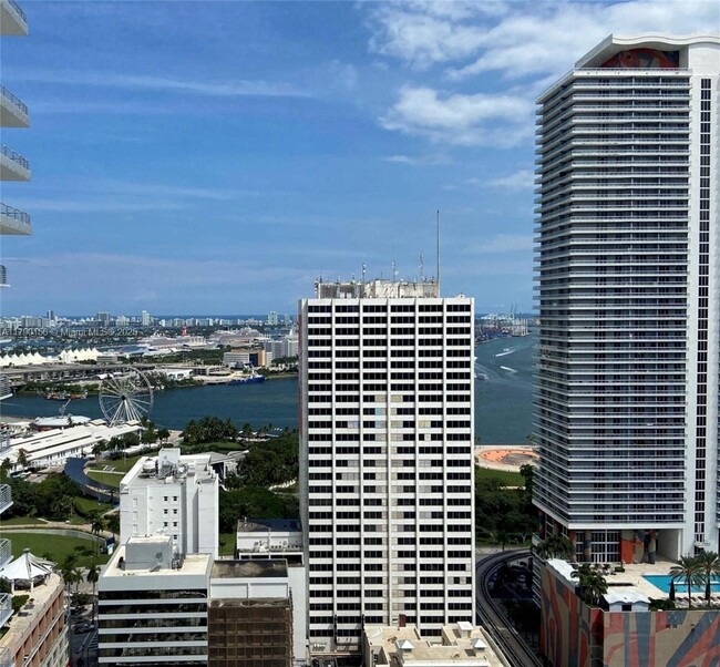 Photo - 133 NE 2nd Ave Condo Unit 3112
