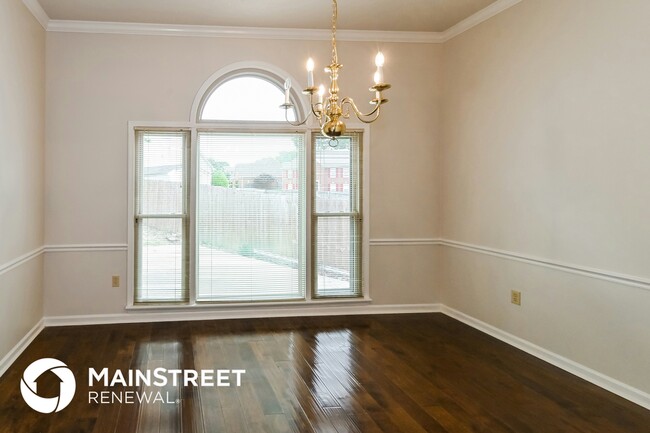 Photo - 4415 Richmond Cir S