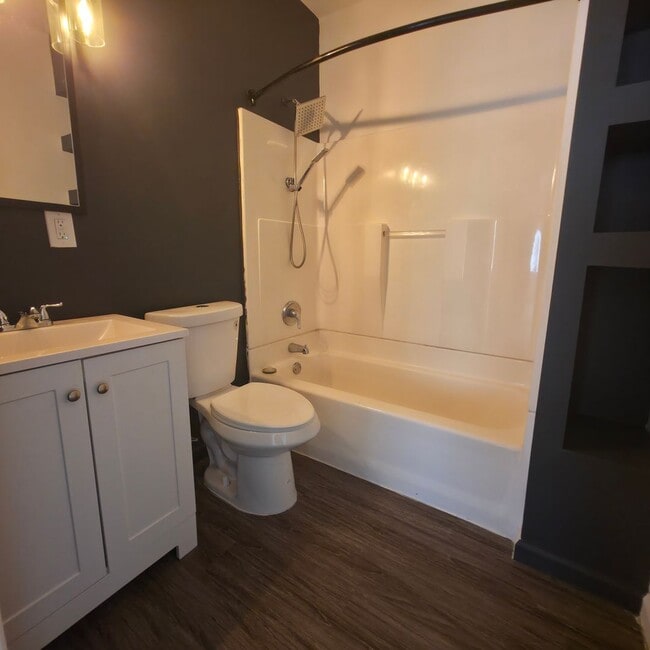 Photo - Single Family Home 4  beds 1 bath COMING S...