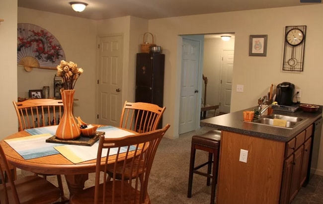 Photo - 2 Bedroom 2.5 Bath Townhome in Elizabethtown!