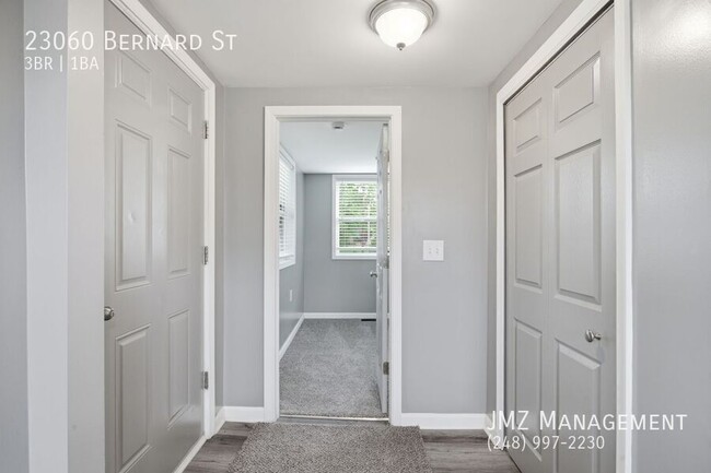 Photo - 23060 Bernard St