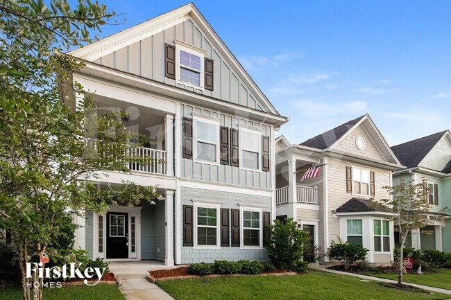 413 Forsythia Ave