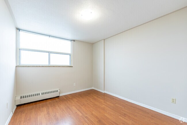 1BR + DEN, 1BA - 720SF - Bedroom - 11 Kendale Court Apartments