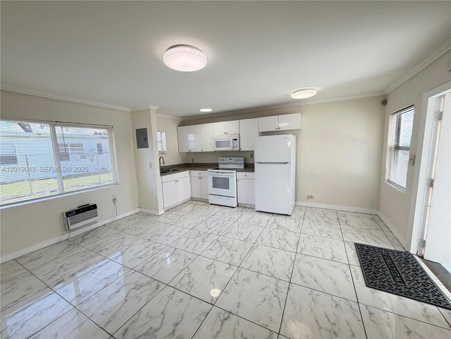 Photo - 2571 NW 13th Ct Unit 3