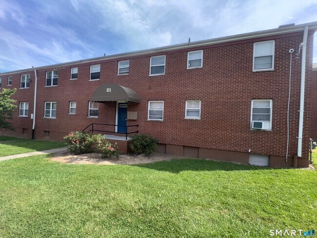 Photo - 758 New Britain Ave Unidad Apt 3