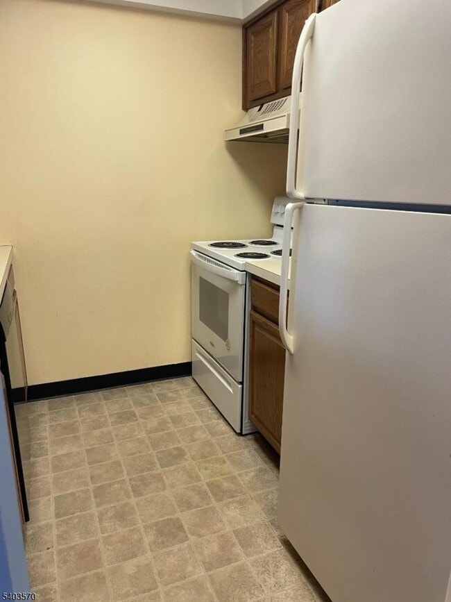 Photo - 2107 Ravens Crest Dr