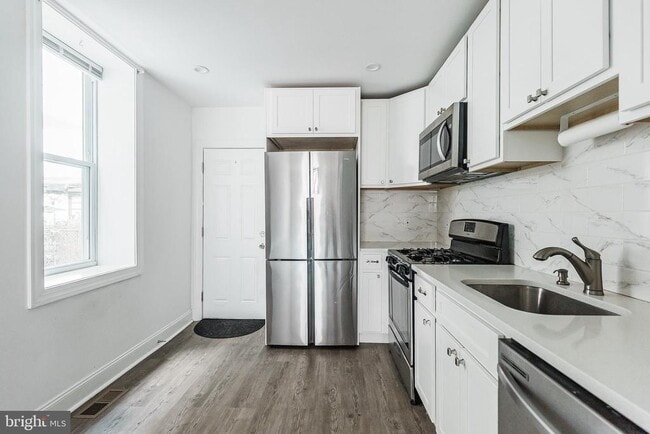 Photo - 3010 Agate St