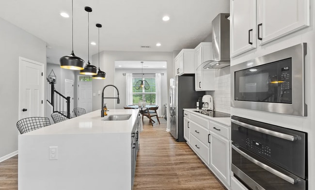 Photo - 163 Steeples Blvd