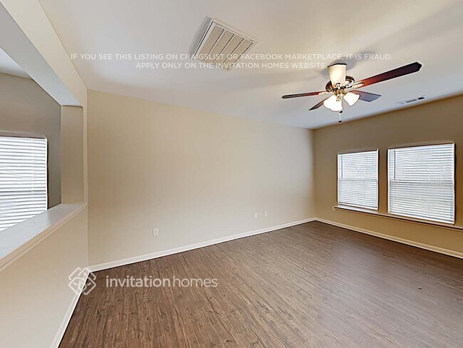 Photo - 4406 Kiddle Ln