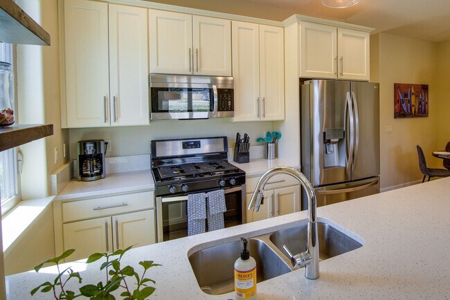 Photo - 240 Co Rd 105 Unit SI ID1579314P