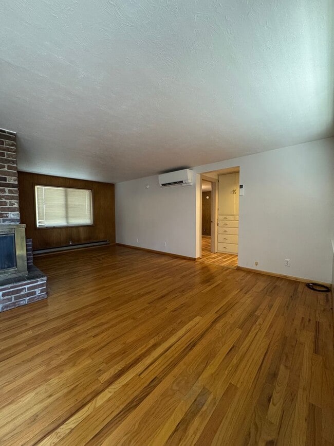 Photo - Cozy 2-Bed with Spacious Living, Parking, Pets OK!