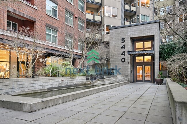 Photo - Spacious 1 Bedroom + Den in Canal Station Prime Ballard Location! Unit # 211