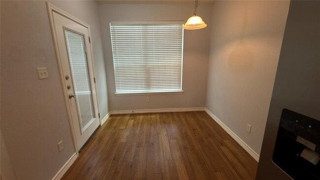 Photo - 400 West St Casa Adosada