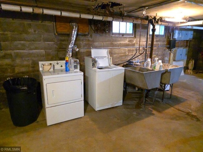 Photo - 656 Cleveland Ave S