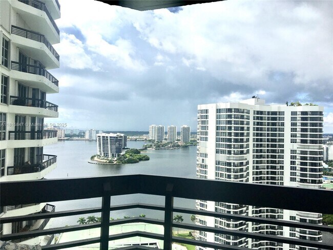 Photo - 3500 Mystic Pointe Dr Condo Unit 3103