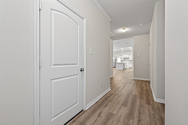 Photo - 15059 Meadow Glen N