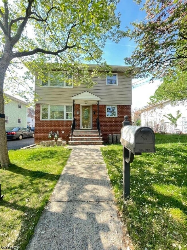 Building Photo - 331 Boxwood Ct