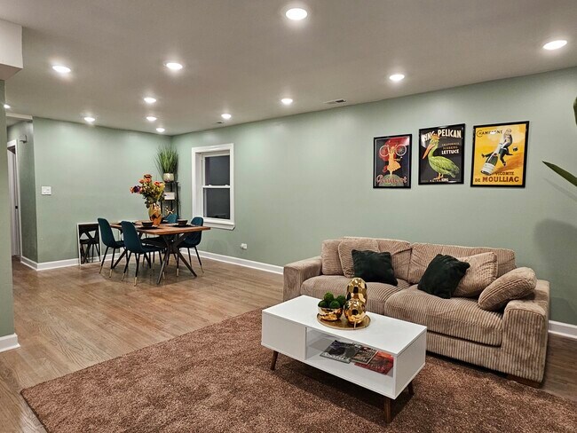 Photo - 5565 W Gladys Ave