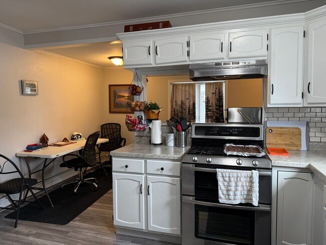 Photo - Charming Character Home with Screened Porch & Main Floor Laundry in North Branch