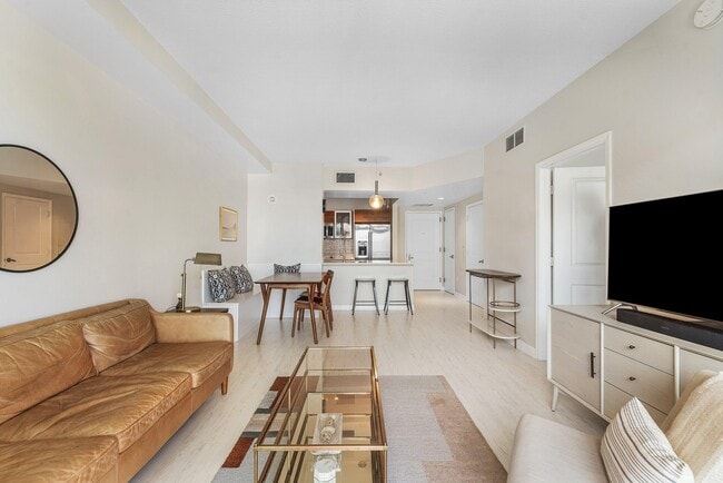 Photo - 480 Hibiscus St Unit 607