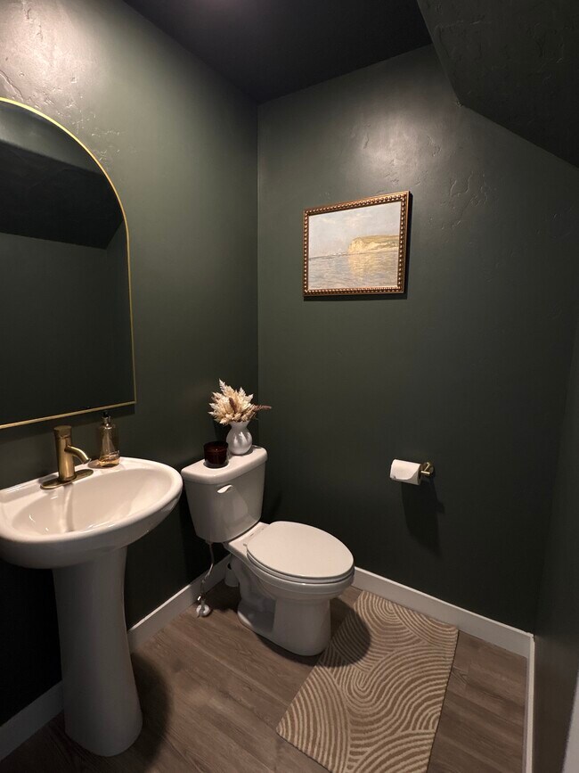 Photo - 1744 E Albion Dr