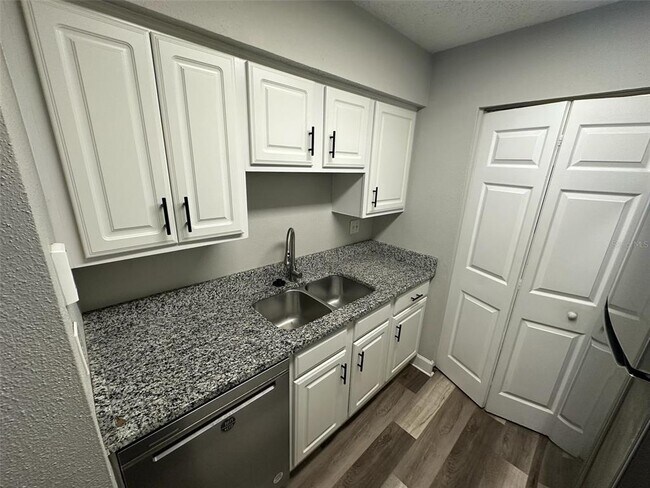 3772 Idlebrook Cir Unidad 108