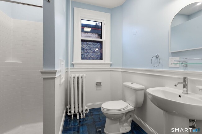 Photo - 360 Farmington Ave Unit 9