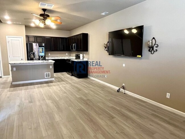 Photo - 5321 Mountain Vista Hts