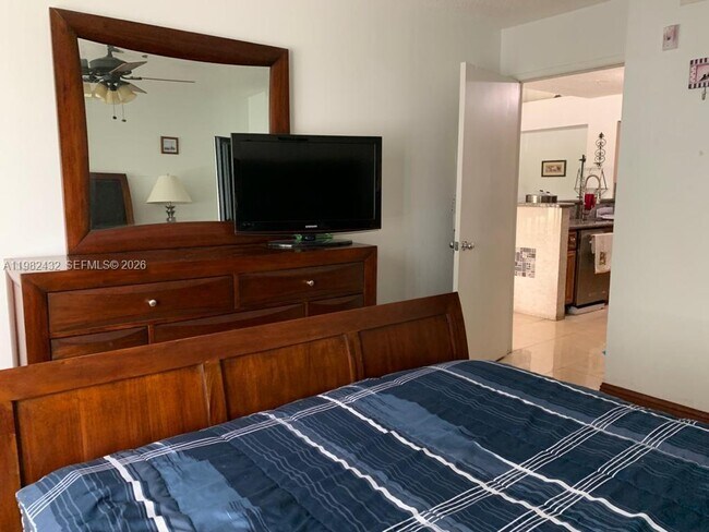 Photo - 4580 NW 107th Ave Unidad 203-13