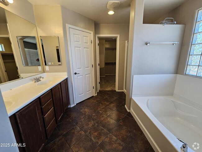 Building Photo - 606 E Press Rd Rental