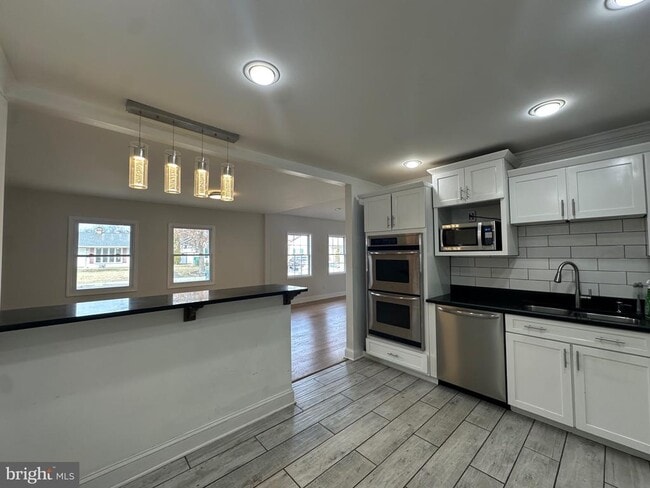 Photo - 120 Lebbie Ln