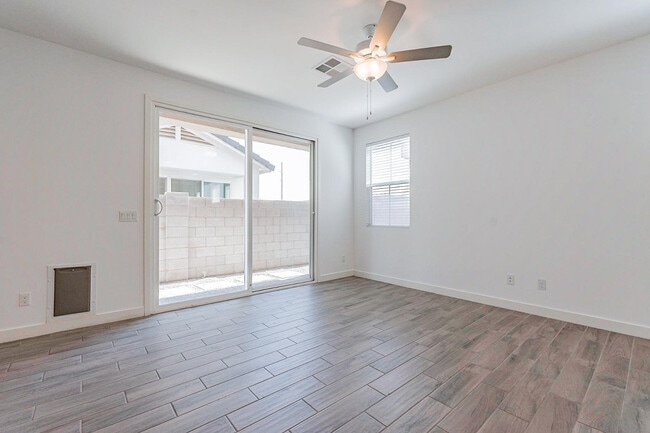 Photo - 5538 S Dillon