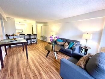 Photo - 303 Lili?uokalani Ave