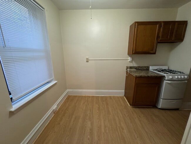 Photo - 347 Pleasant St Unidad C1-16