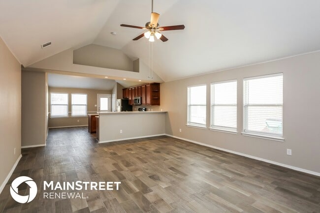 Photo - 1504 Wickham Dr