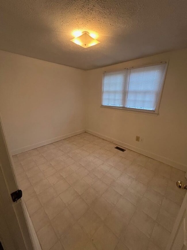 Photo - 13388 North Carolina Hwy 72