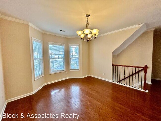 Photo - 4 br, 3.5 bath House - 705 Keystone Park D...