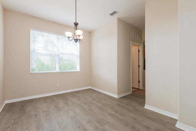 Photo - 3303 61st Terrace E