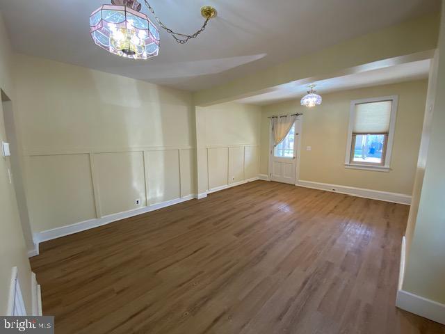Photo - 19 E Millbrooke Ave