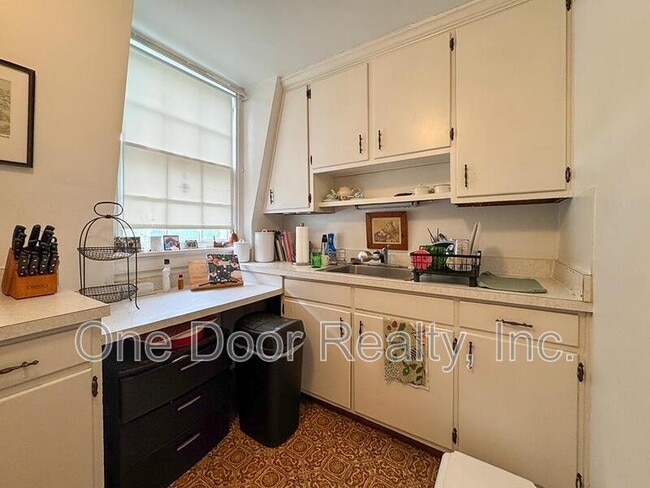 Photo - 710A Wythe Ln