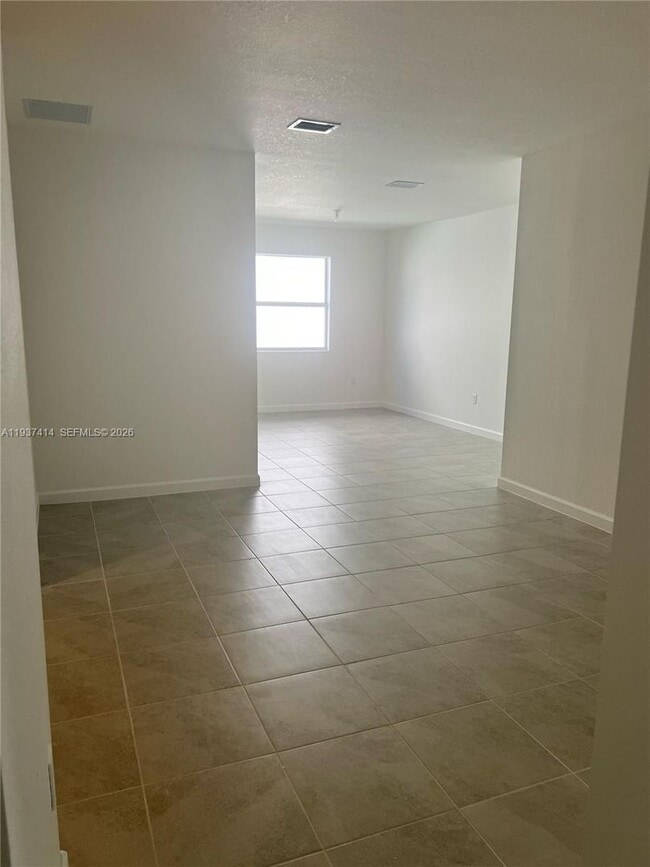 Photo - 2422 Southeast 30th Street