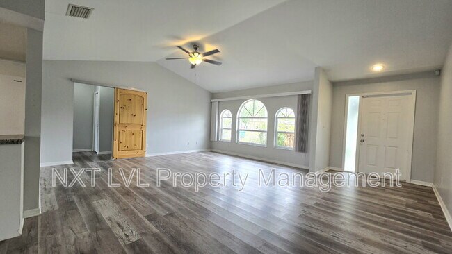 Photo - 1811 NE 2nd St