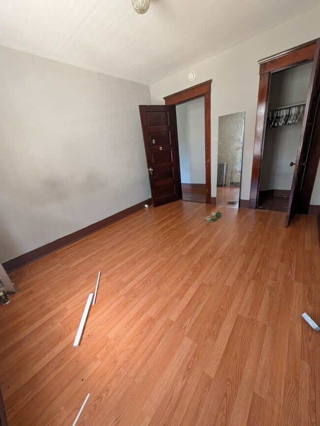 24 Hallock Ave Unit 3