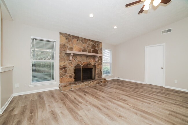Photo - 4749 Jamerson Forest Cir
