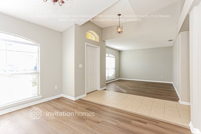 Photo - 10351 Lancashire Dr S