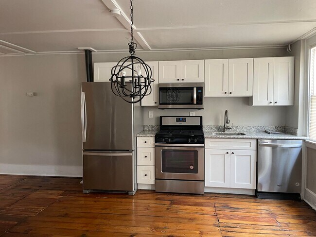 1213 Veto St