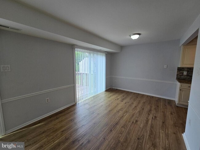 Photo - 1722 McNelis Dr