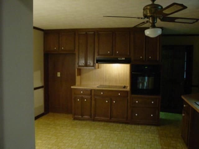 Photo - 220 Lantern Ridge Ct