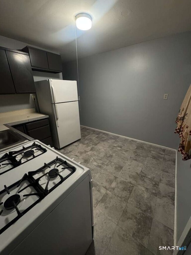 Photo - 33 Cannon Rd