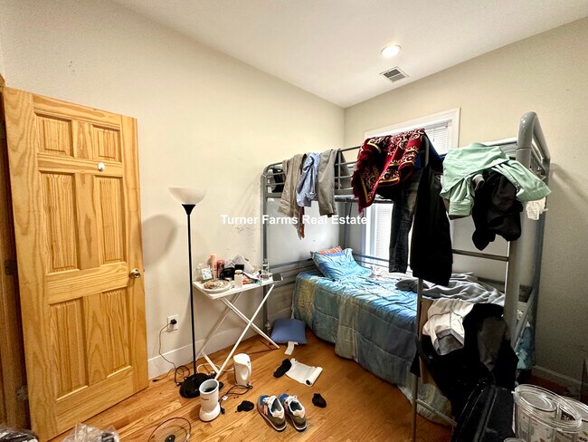 Photo - 10 Moreland St Unit 2